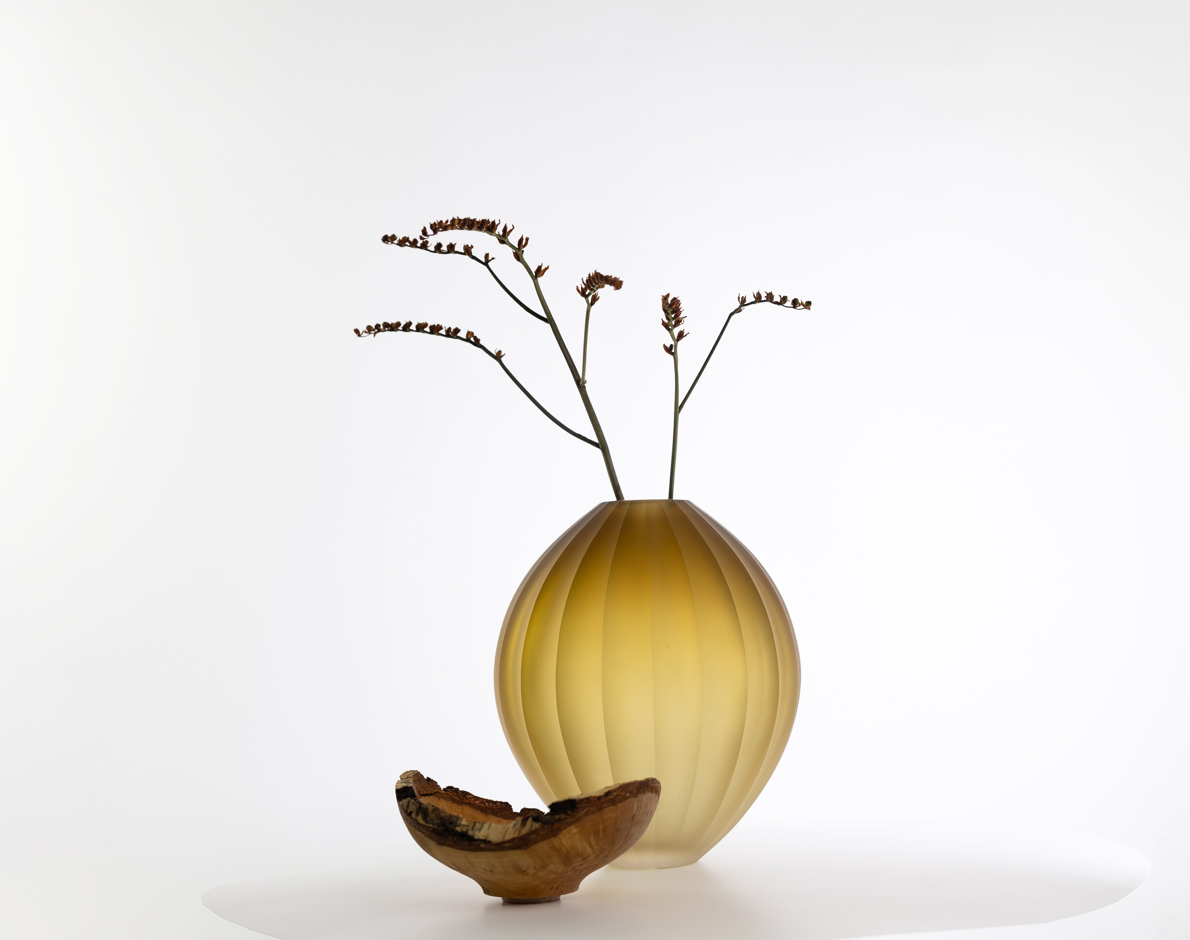 Poppy | Stacking Vessel in diamond cut glass