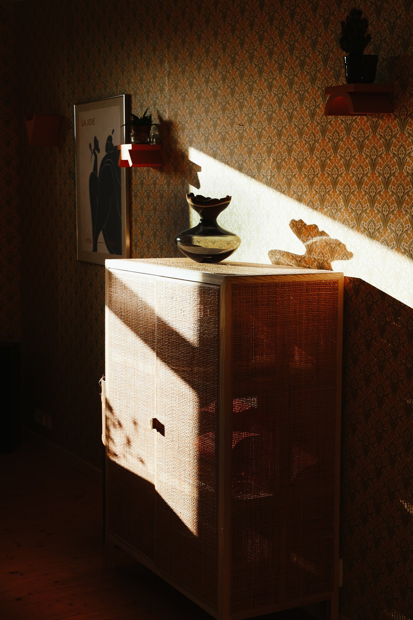 Bloom | Stacking Vessel in Glass & Smoked Wood