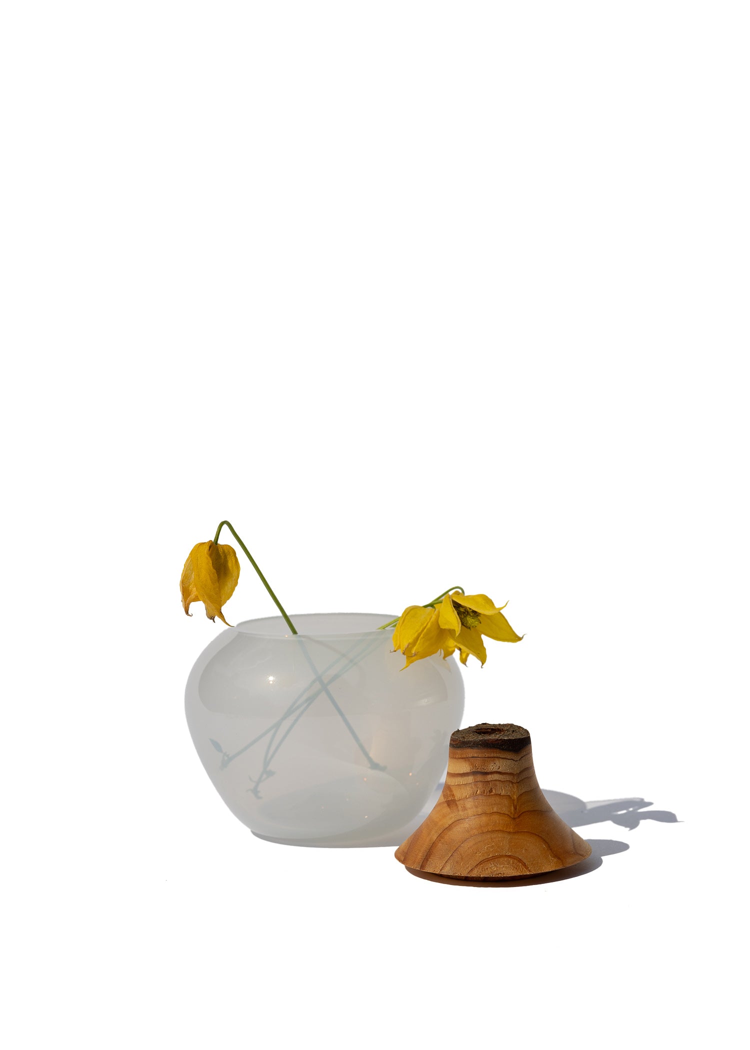 Apple Opalin Unstacked Stacking Vessel featuring a sleek and modern design, perfect for contemporary interiors.