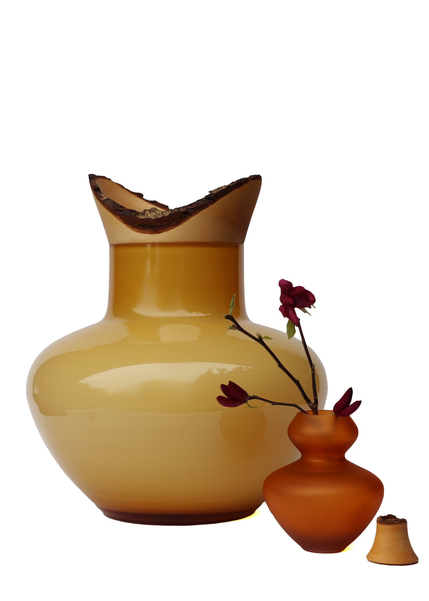  Big Bloom Stacking Vessel in Caramel, featuring a rich, creamy tone with a beautifully structured form.