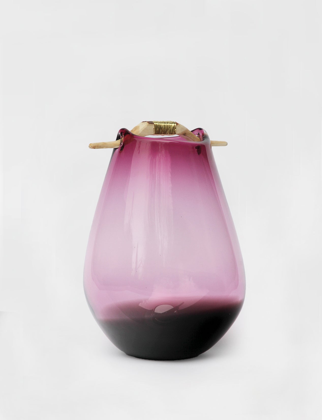 Heiki | Handblown Glass Vase with Wooden Handle
