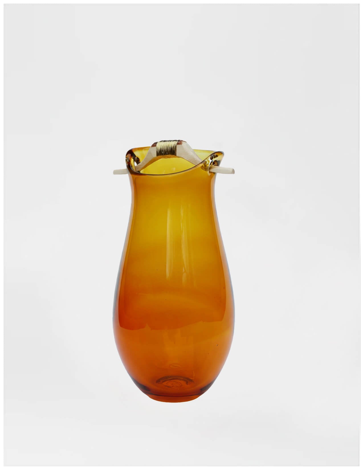 Heiki | Handblown Glass Vase with Wooden Handle