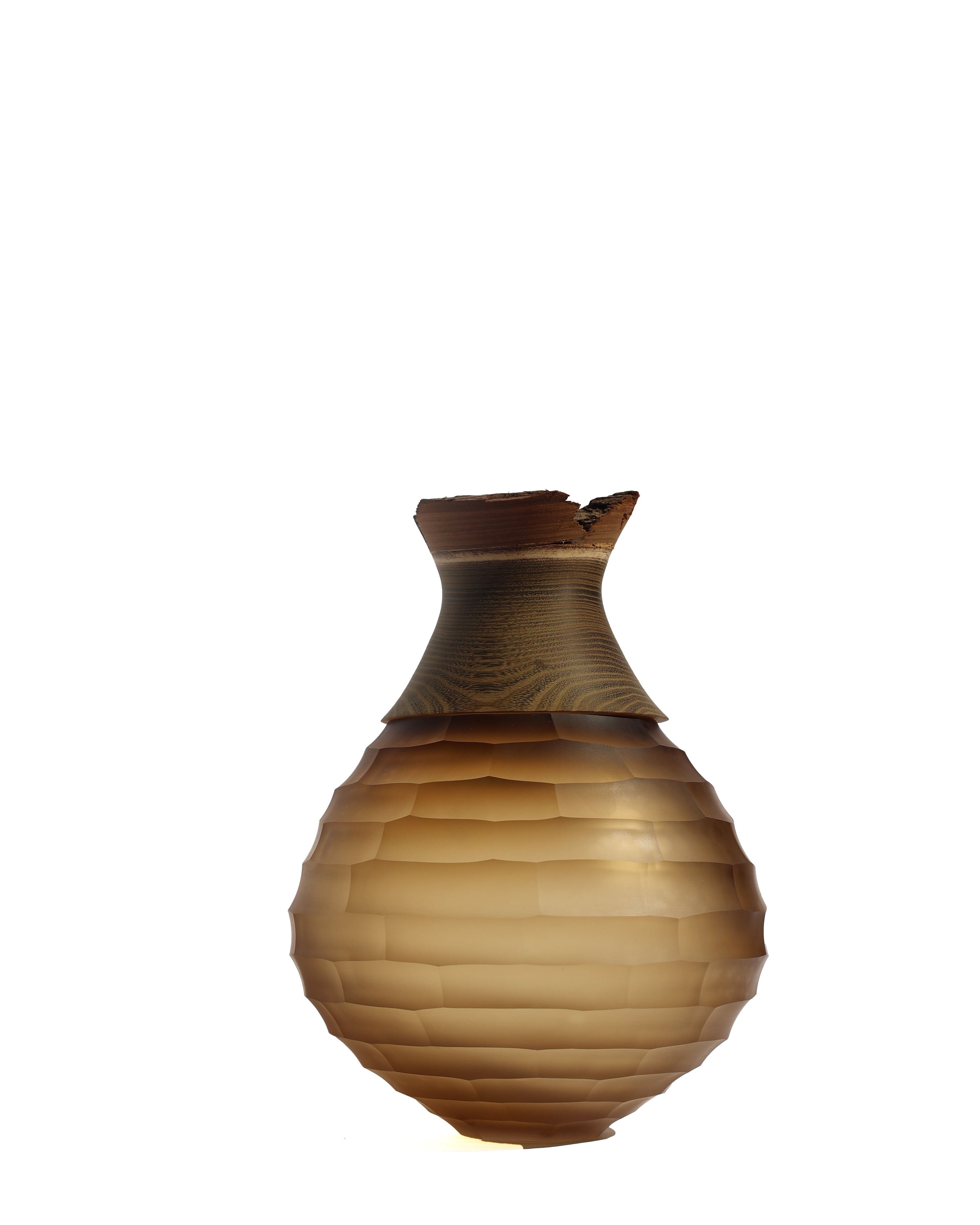 Sculpt | Stacking Vessel in diamond cut glass