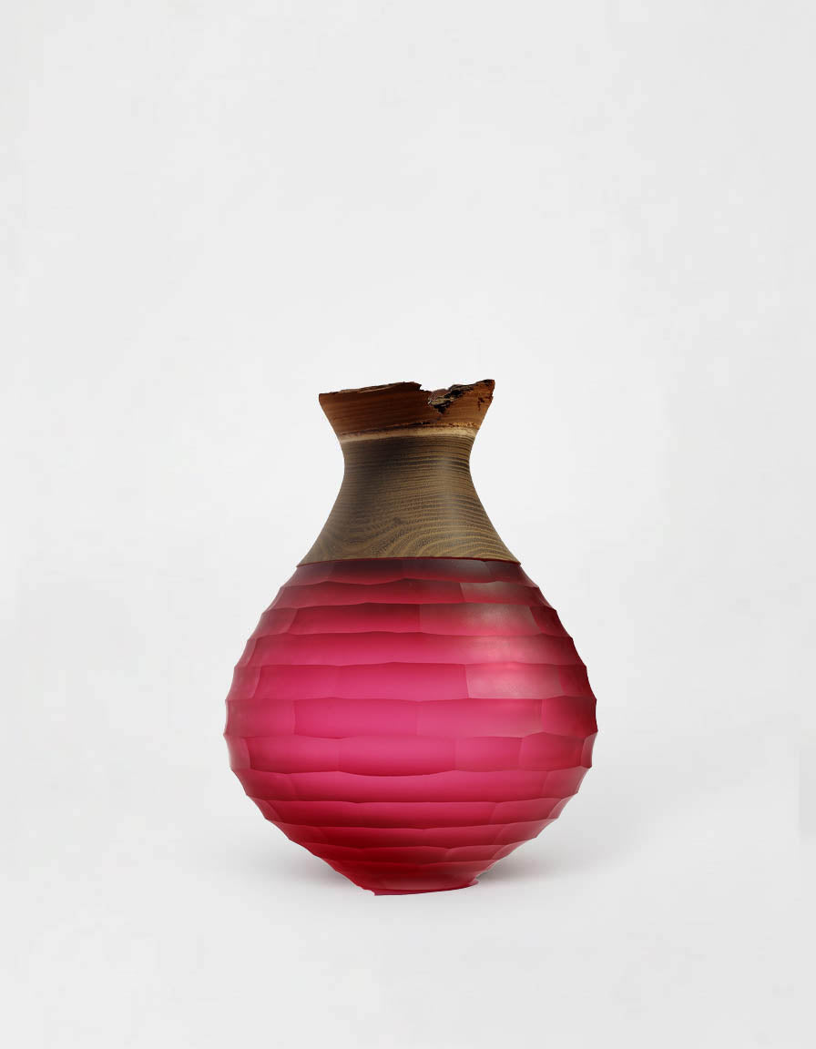 SCULPT | Stacking Vessel in diamond cut glass