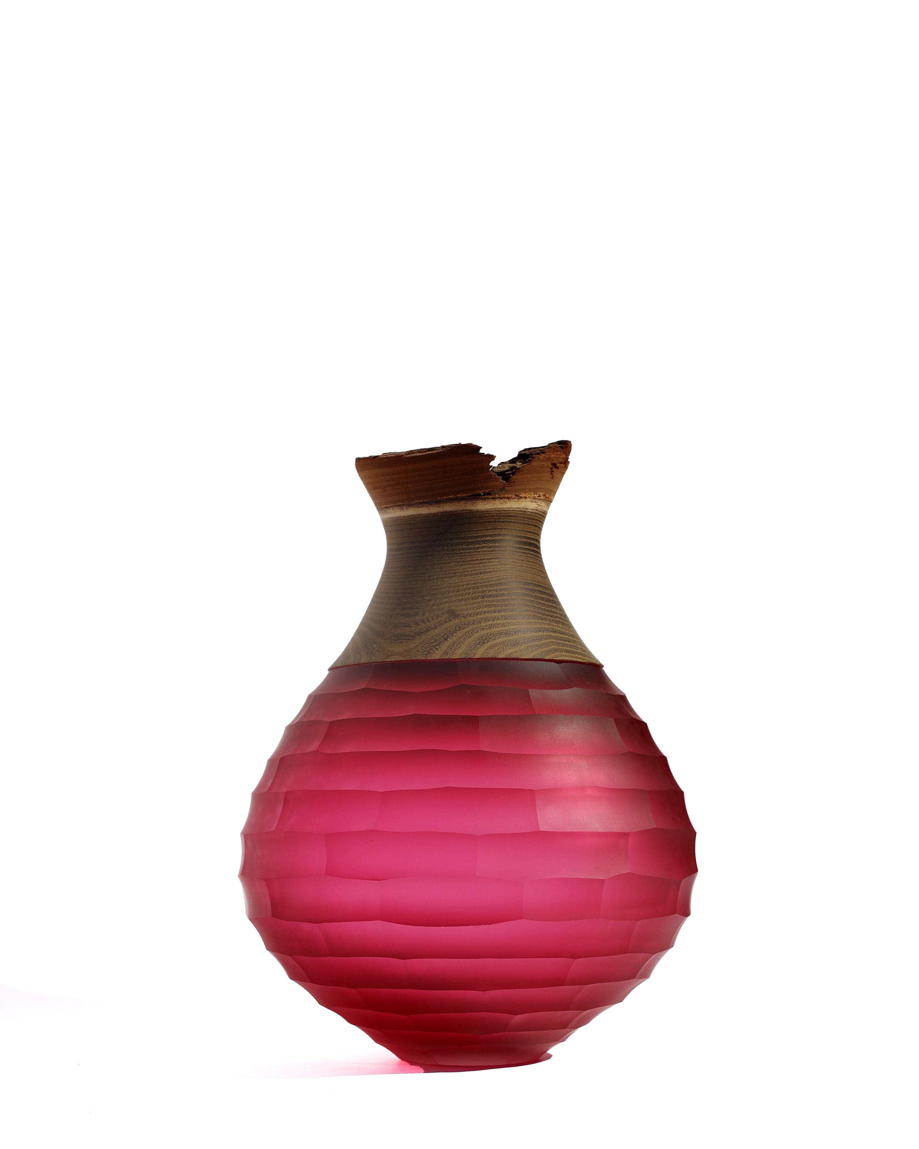 Sculpt | Stacking Vessel in diamond cut glass