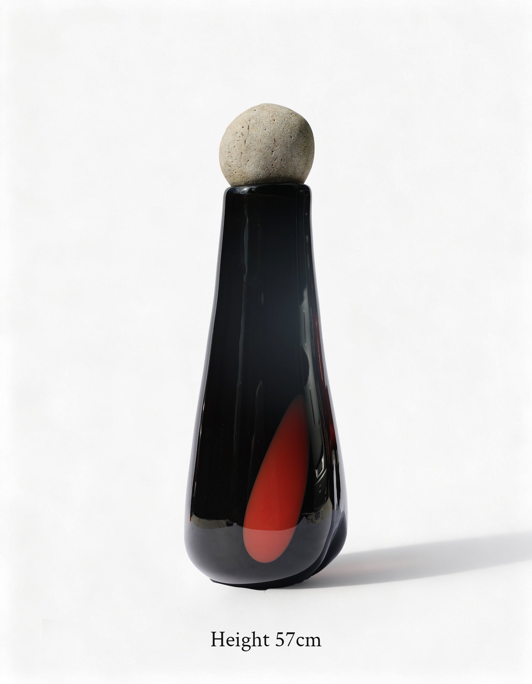 YUTORI | Glass sculpture with stone stopper