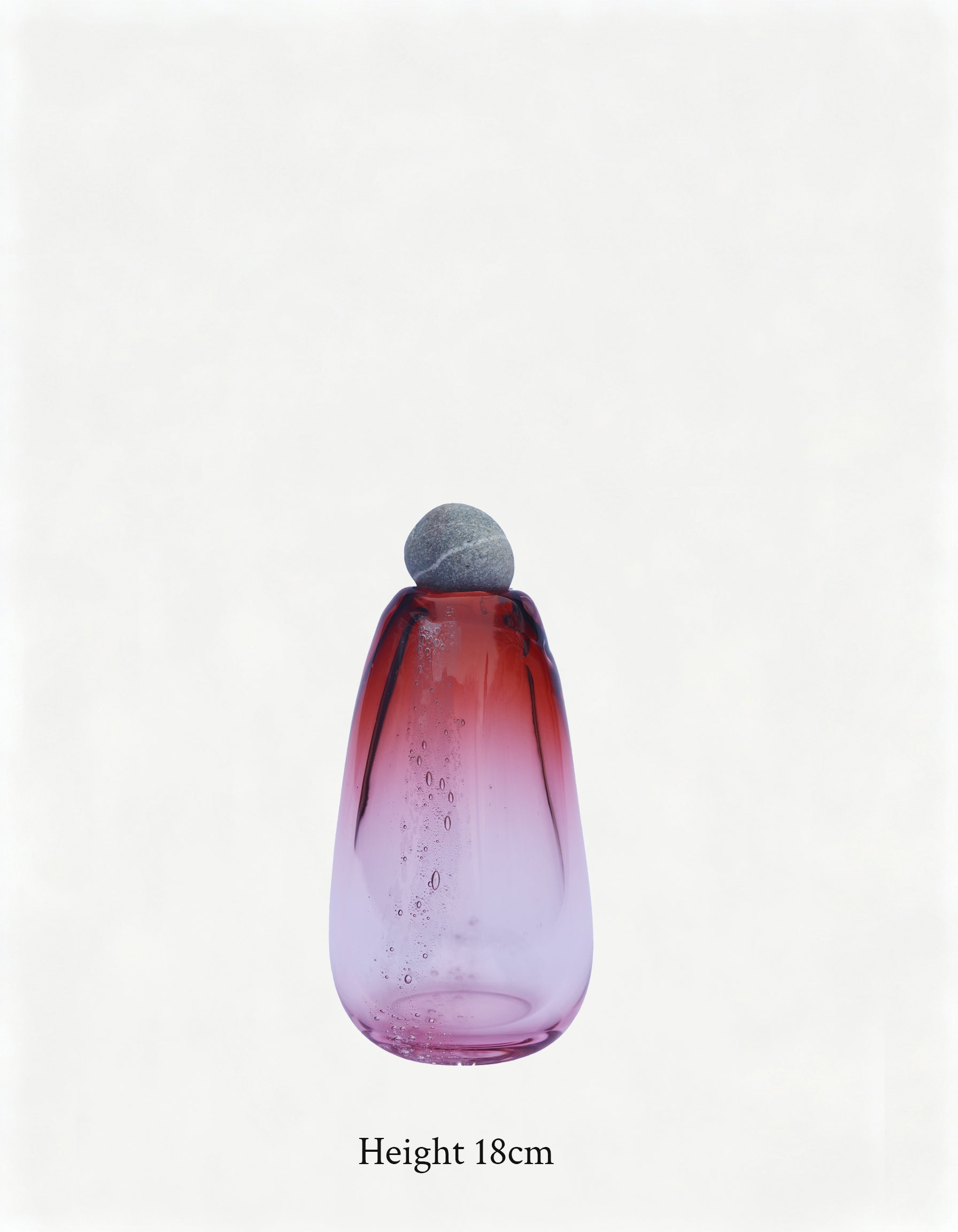 Yutori Glass sculpture with stone