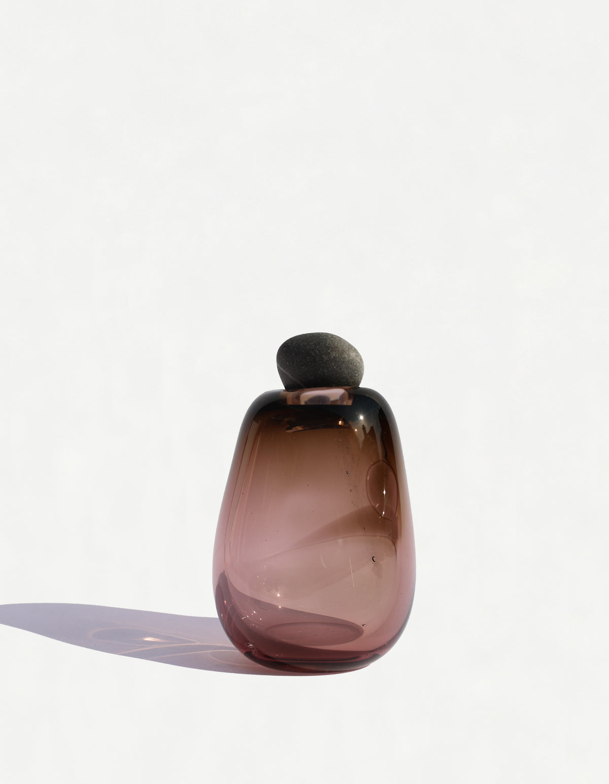 Yutori Glass sculpture with stone